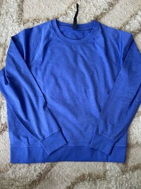 Vuori long sleeve halo crew